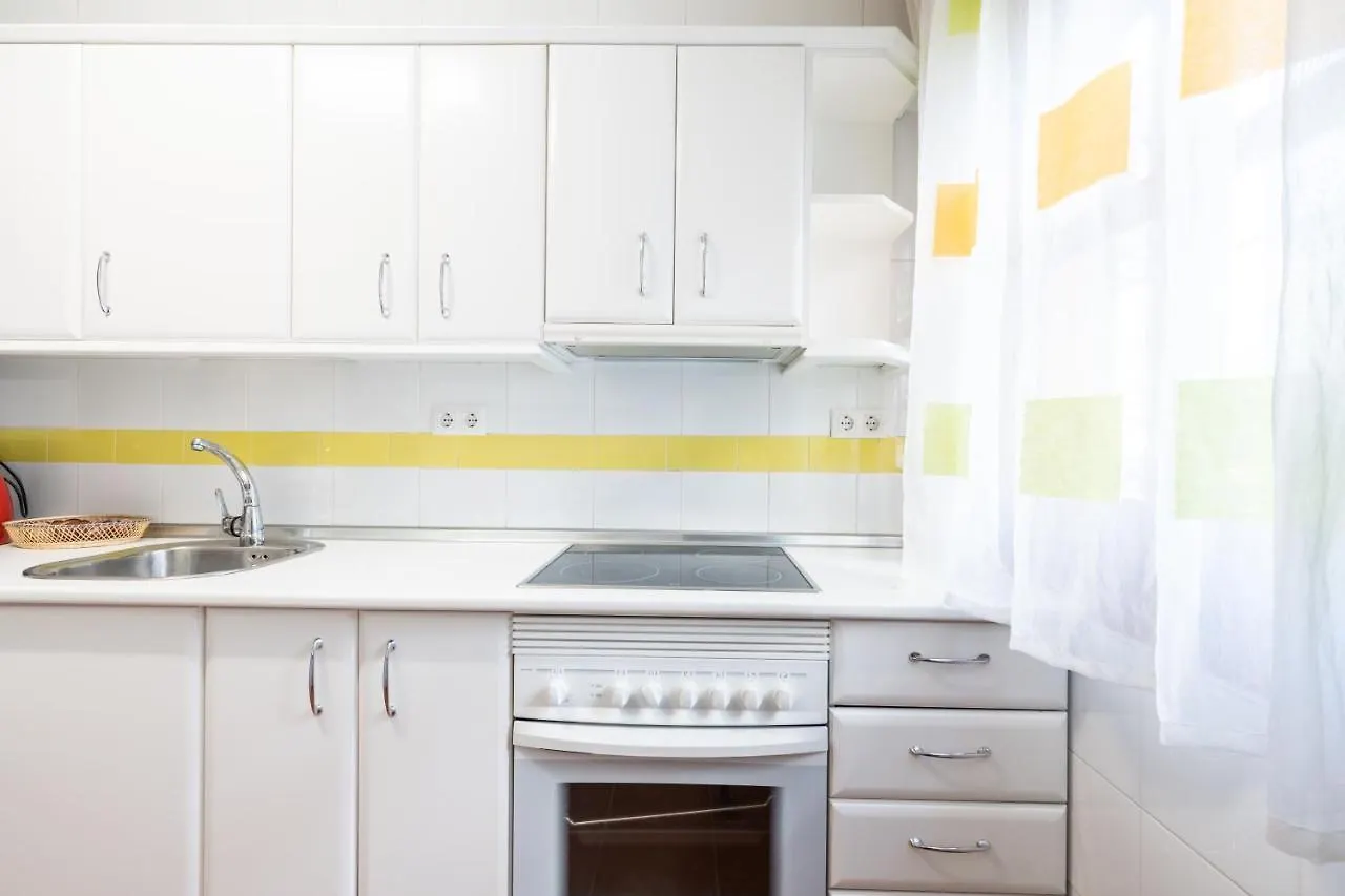 Holi-Rent Procurador Apartment Seville