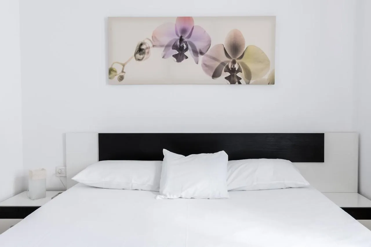 Holi-Rent Procurador Apartment Seville Spain