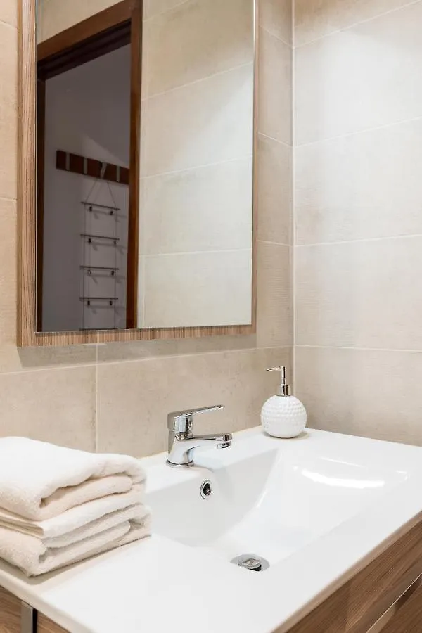Apartmán Holi-Rent Procurador Sevilla
